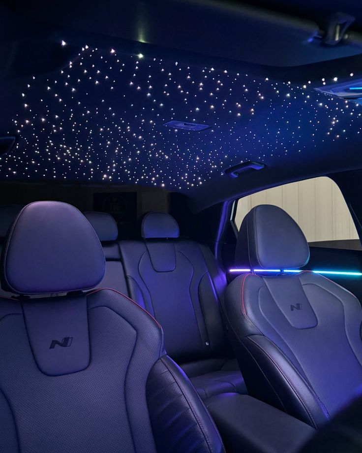 Retractable Star Lights Car Charger,4 in 1 Starlight Fast Phone Car Charging Adapter,Retractable Cables Cord Compatible with iPhone 16/15/14/13/12/11/Pro Max